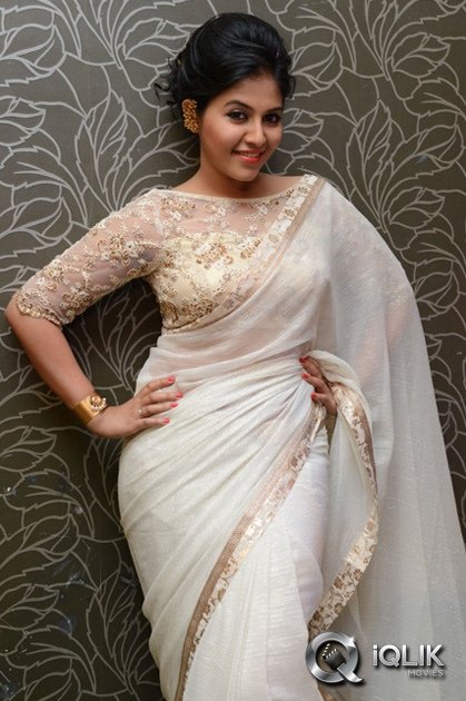 Anjali-at-Geethanjali-Movie-First-Look-Launch